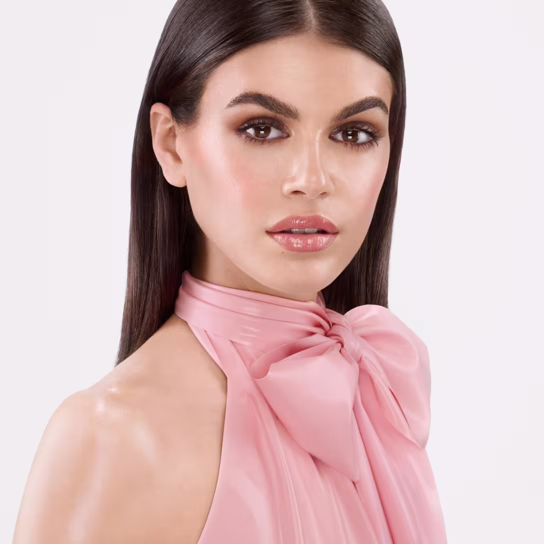 Kaia Gerber globalną ambasadorką marki NARS
